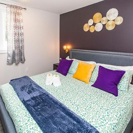 Luxury 1Br With King Bed - Steps From Byward Market! Apartamento Ottawa Exterior foto